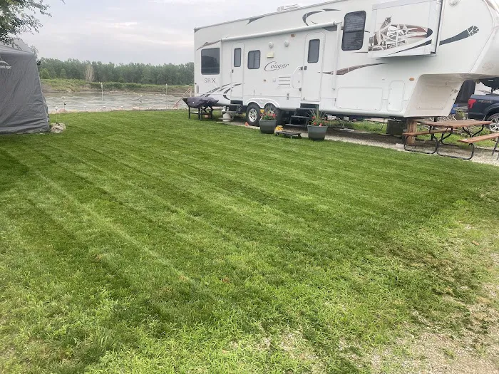 Rock Bluff RV Camping Picture 9