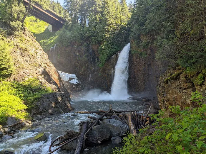 Denny Creek Campground Picture 4
