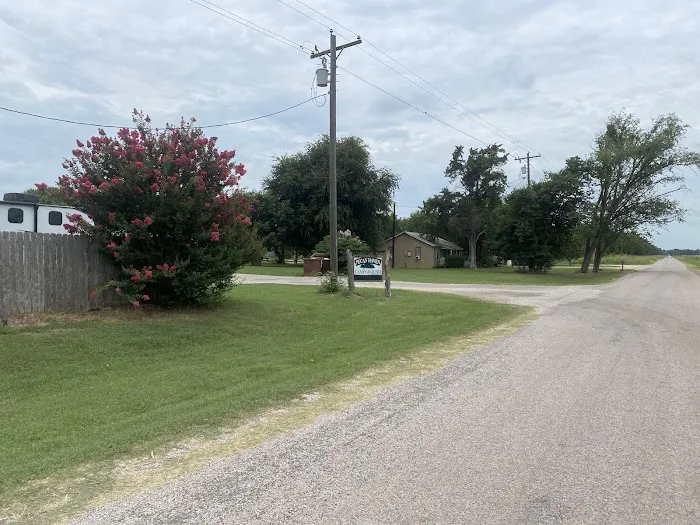 Pecan Haven R.V. Campground Picture 6