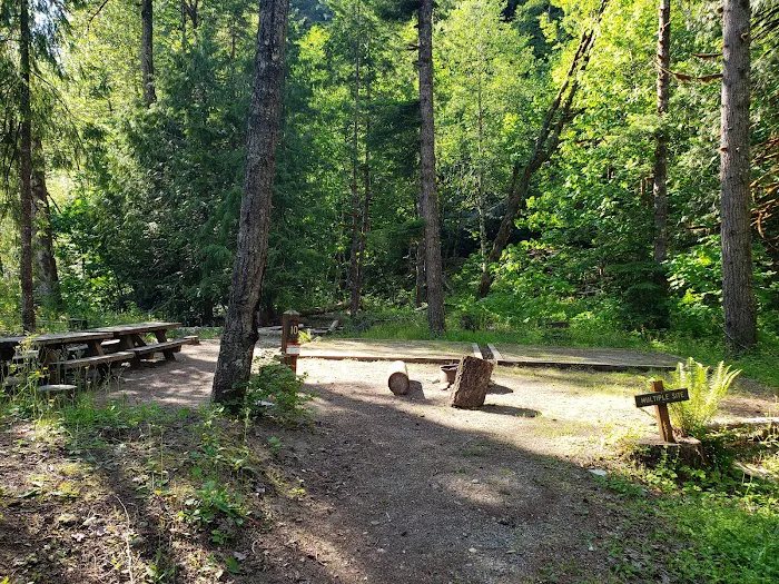Troublesome Creek Campground Picture 4