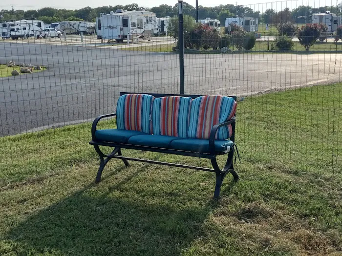 Galloping Snail RV Park Picture 5