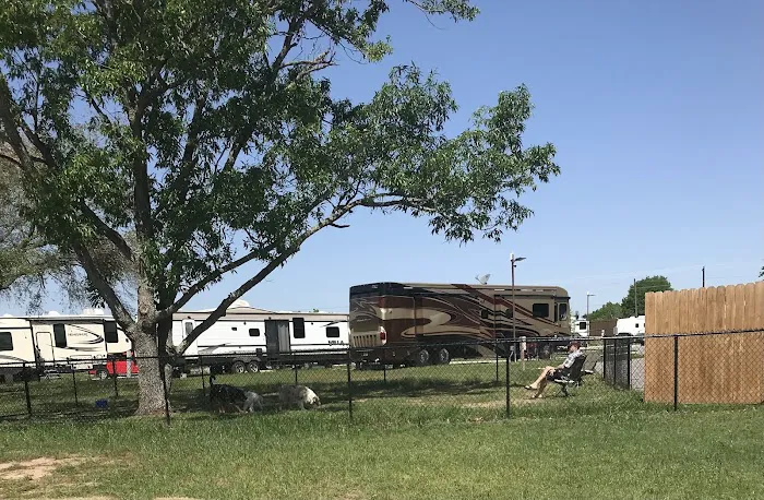 12th Park RV Resort Picture 4