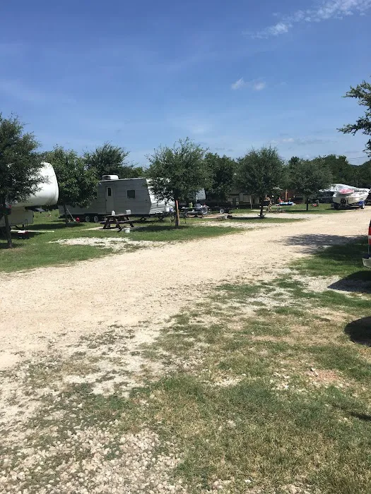 Happy Campers RV Park Picture 6