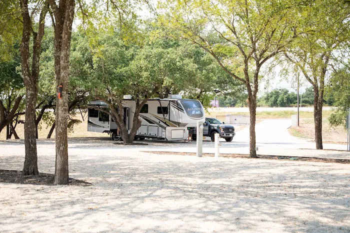 Salado RV Park Picture 3