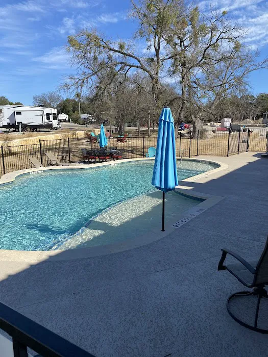 Basin RV Resort - Belton Picture 3