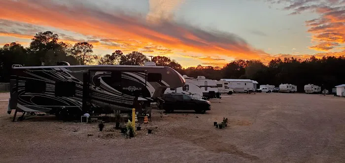 Towering Oaks RV Park Montgomery Texas Picture 4