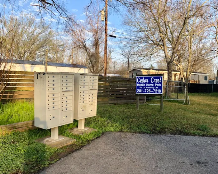 Cedar Crest Mobile Home Park Picture 1