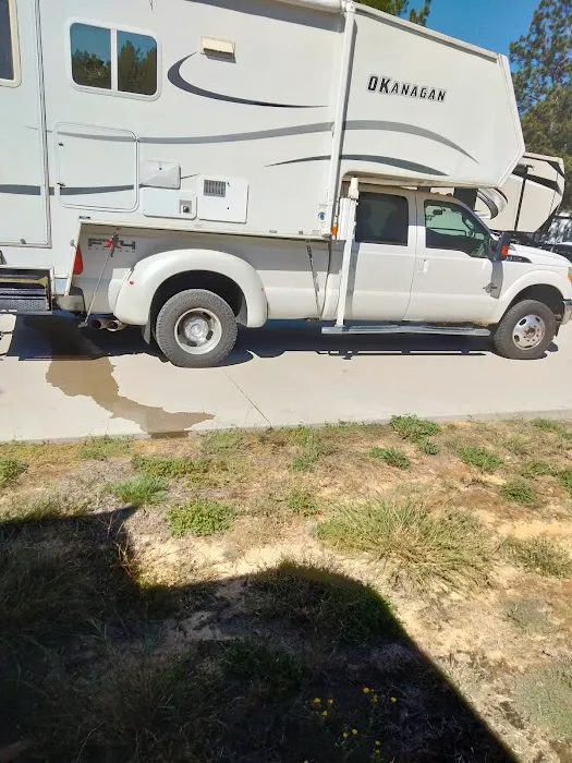 Sandy Pines RV Park Picture 6