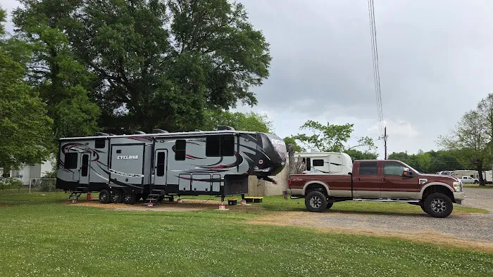 WAGON WHEEL RV PARK Picture 1