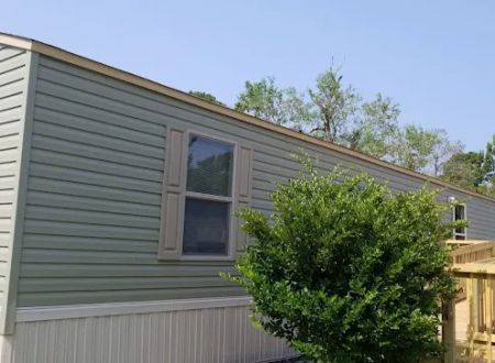 Forest Hollow Mobile Home Community
