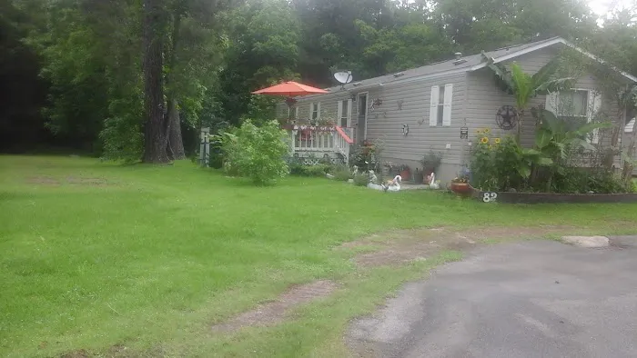 Forest Hollow Mobile Home Community Picture 7
