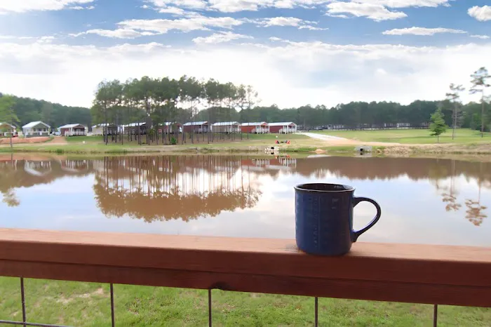 Blue Sky Lake Livingston RV Park & Cabins Picture 5