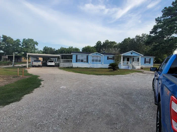 Oakwood Mobile Home Park Picture 1