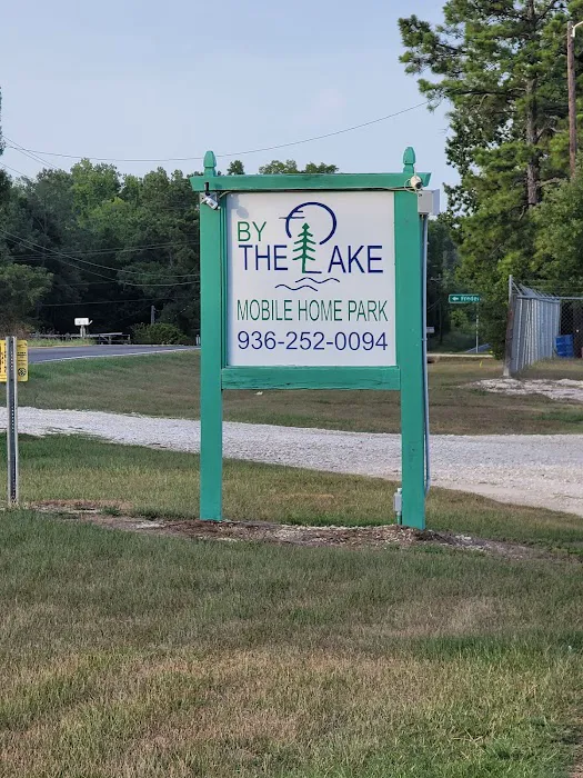 Oakwood Mobile Home Park Picture 3