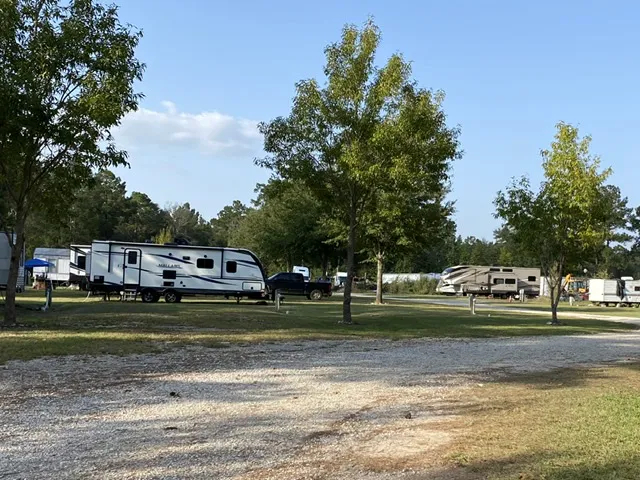 Riley's RV Park Picture 1