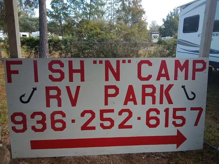 Lake Livingston Fish n Camp RV park Picture 7