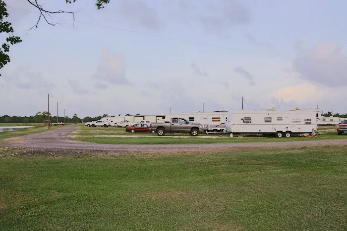 Orange Texas RV Resort Picture 4