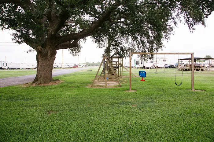 Orange Texas RV Resort Picture 6