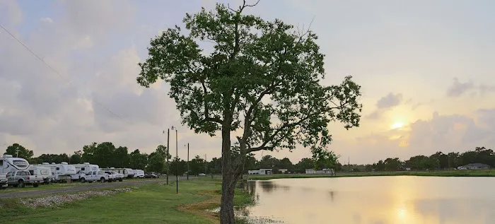 Orange Texas RV Resort Picture 8