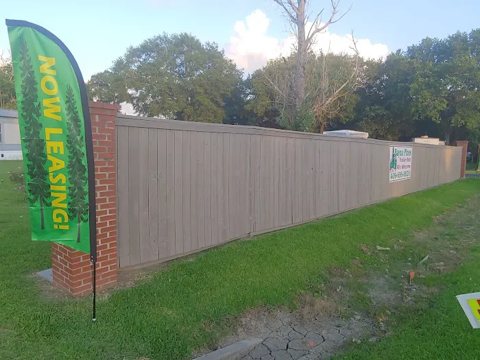 Bayou Pines Mobile Home Park Picture 1
