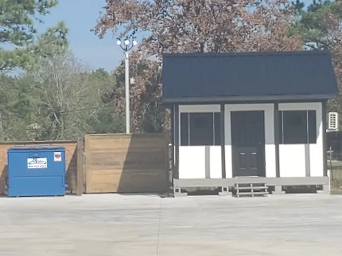Orangefield RV Park Picture 8