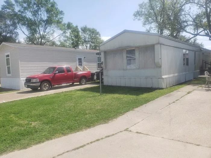 Stadium Village Mobile Home Park Picture 5