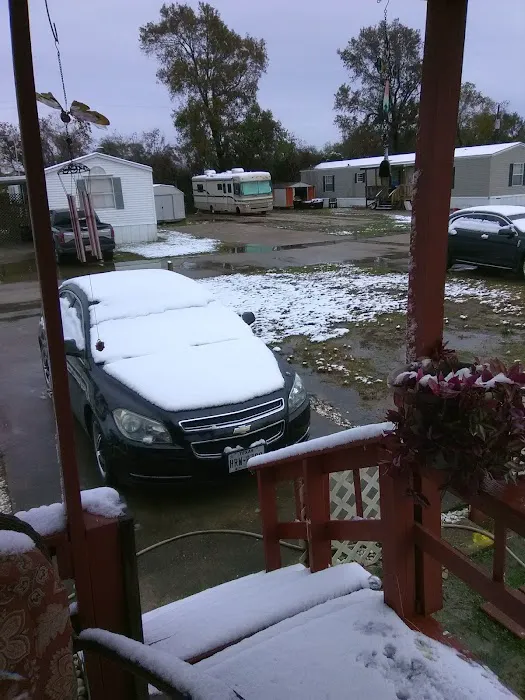Stadium Village Mobile Home Park Picture 9