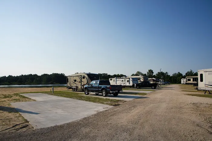 Osprey Lakes RV Park Picture 5