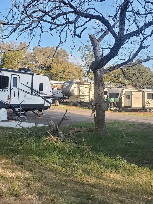 Open Air RV Resort- Harker Heights Picture 9