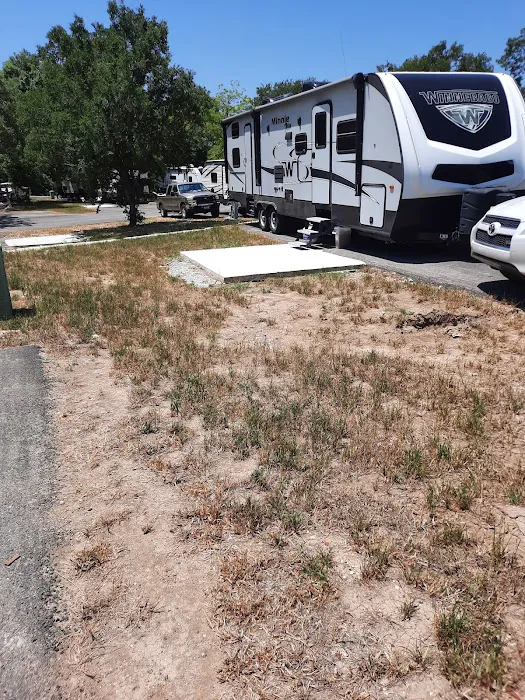 Open Air RV Resort- Harker Heights Picture 10