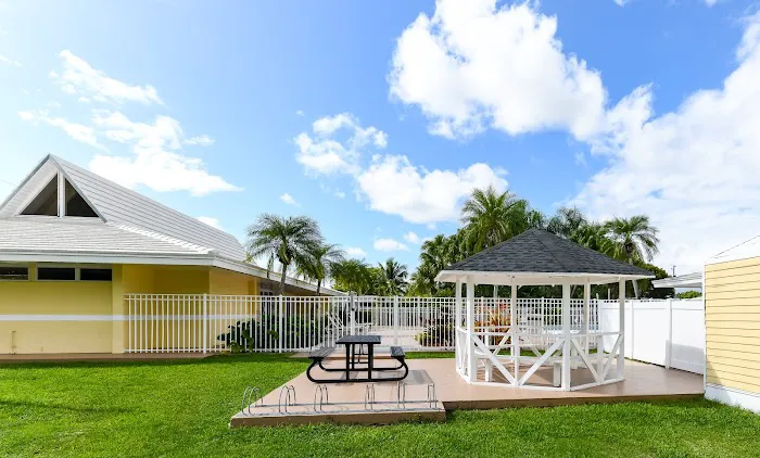 Palm Garden Picture 1