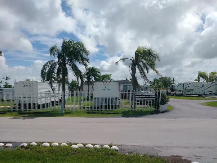 Homestead Trailer Park Picture 1