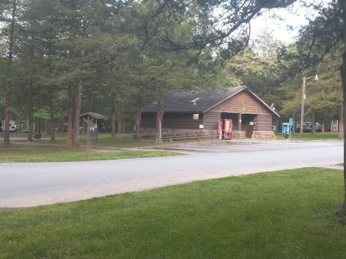 Devils Den Campground E Picture 1