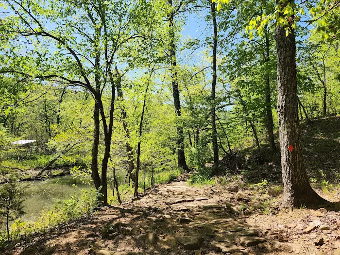 Devils Den Campground E Picture 2