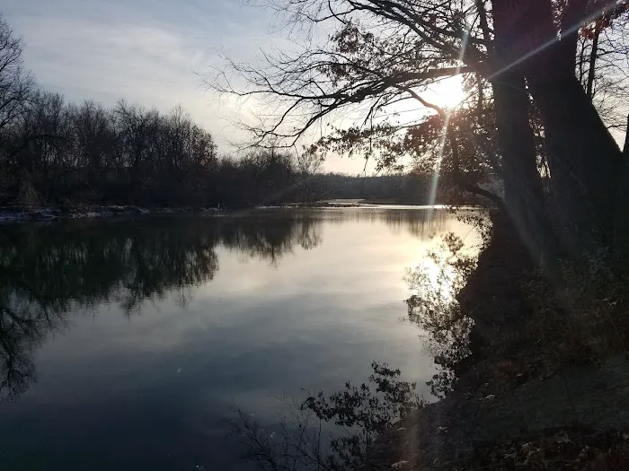 Illinois River Yacht Club and Campground Picture 1