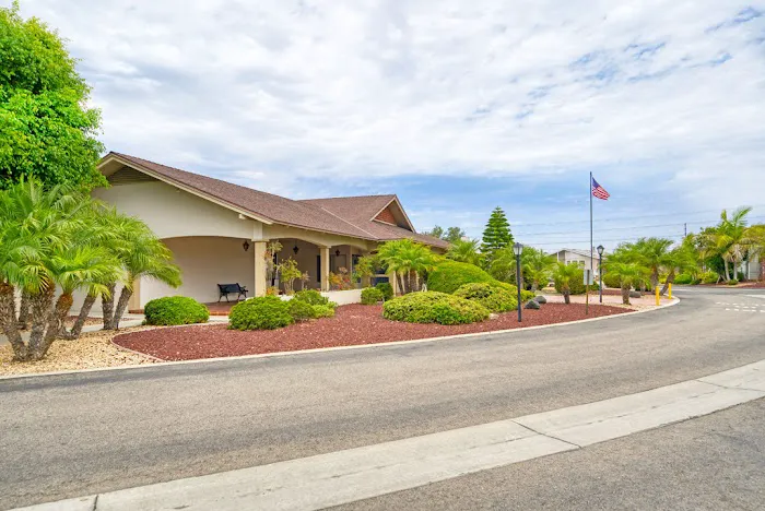 Rancho Huntington Mobile Home Estates Picture 5