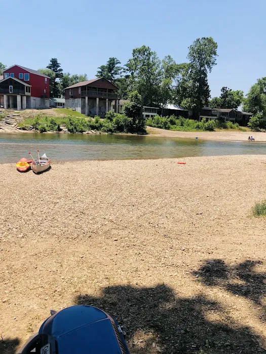 Shady Beach Floats Picture 5