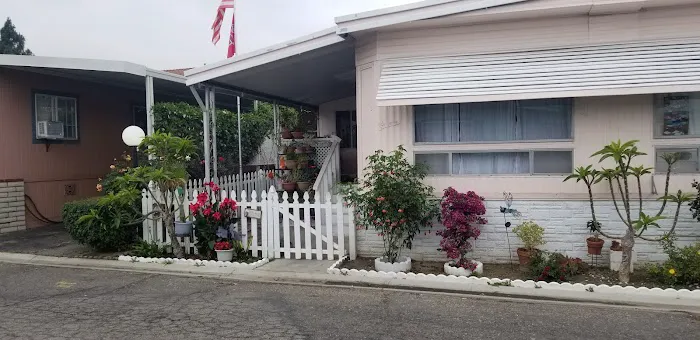 Sandalwood Mobile Home Park Picture 3
