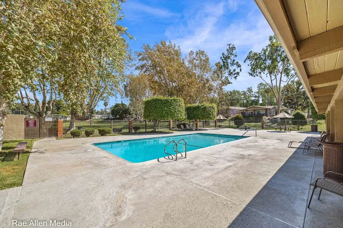 Covina Hills Mobile Home Community Picture 3