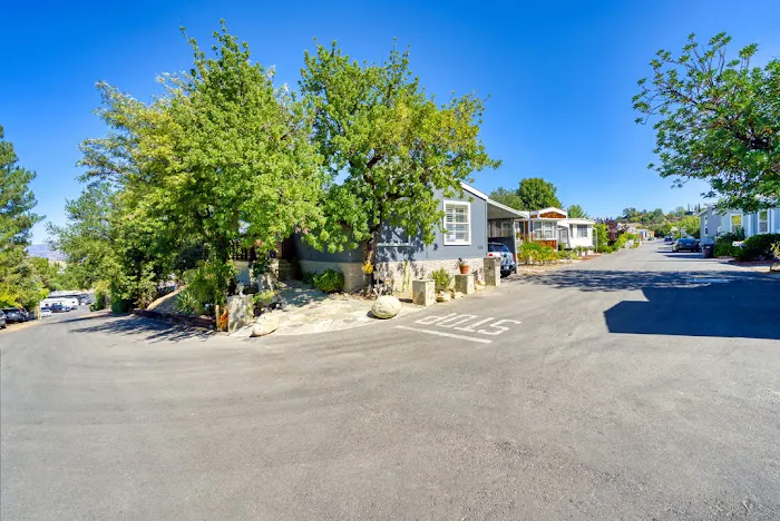 Woodland Park Estates Picture 4