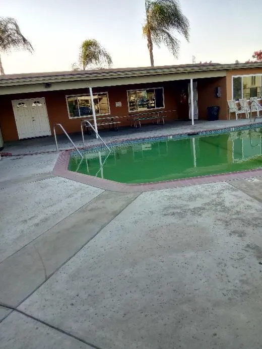 Arrow Pines Mobile Estates Picture 2