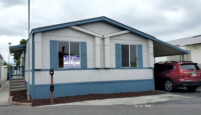 Starlite Mobile Estates Picture 6