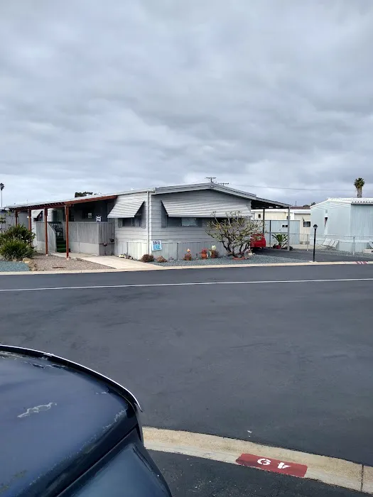 Coronado Palms RV Mobile Home Park Picture 5