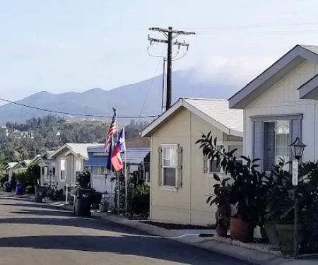 Singing Hills Mobile Estates
