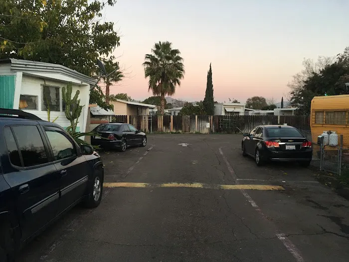 El Cajon Mobile Home Park Picture 4