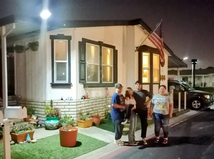 Greenfield Mobile Home Estates Picture 10