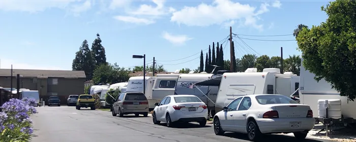 Shady Lane Trailer Park Picture 3