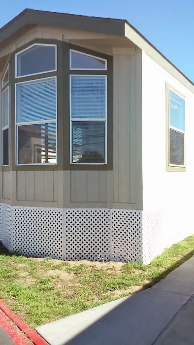 Shamrock Trailer Park Picture 2
