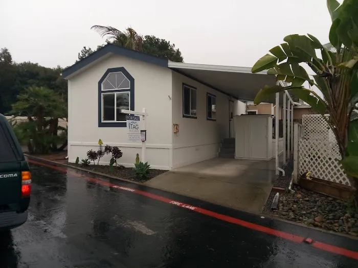 Riviera Mobile Home & RV Park Picture 10