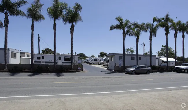 Trailer Rancho Picture 5